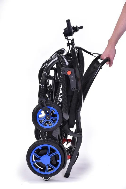 Q50 R CARBON - sammenleggbar elektrisk rullestol